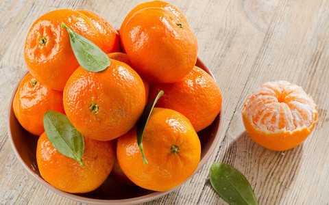 Khi mua quýt nên chọn quả to hay nhỏ?