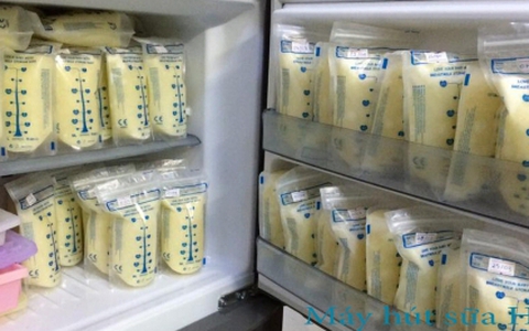 Xin sữa mẹ qua mạng xã hội - nguy cơ rước bệnh cho con