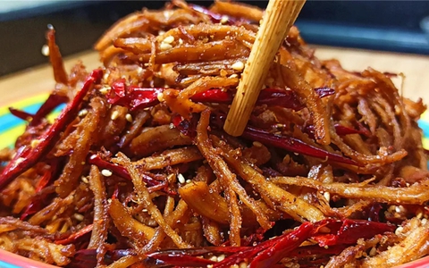 Cách làm khô gà xé cay đậm vị, đã ăn là không thể ngừng