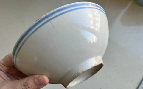 3 thói quen dùng bát "đầu độc" cả gia đình, nhẹ thì thương tích đầy mình, nặng có thể dẫn đến đủ loại ung thư, bệnh tật