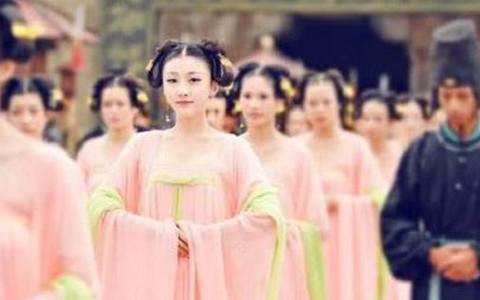 Vì sao cung nữ thời xưa thường hiếm muộn, khó sinh con?