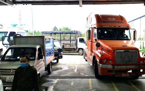 Mạo danh nhân viên trung tâm đăng kiểm lừa chủ xe chuyển tiền