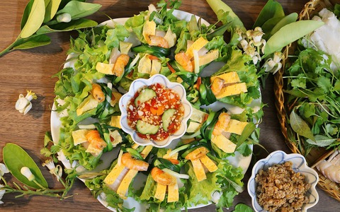 Diếp cuốn - Món ăn tinh tế cho mâm cơm ngày Rằm tháng Giêng ngập tràn hương xuân