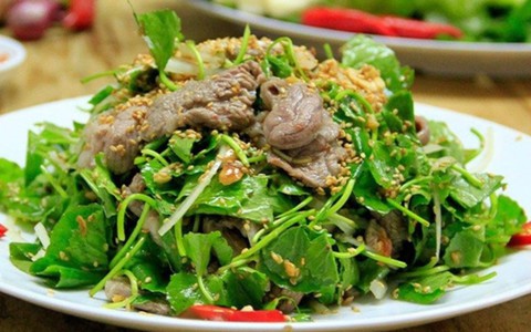 Loại rau vừa đắng vừa chát ai cũng chê, nhưng lại là “bảo dược” chữa nhiều bệnh, phụ nữ nên dùng để giảm mụn
