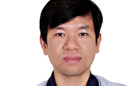 Soi "bảng vàng" thành tích của tân giáo sư duy nhất ngành Vật lý năm 2023