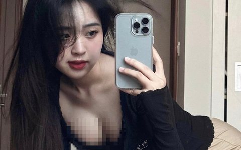 Hot girl thị phi công khai tình tứ với hiện tượng mạng mới nổi