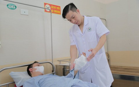 Bị điện giật khi sửa bình nóng lạnh, người đàn ông gặp biến chứng khó cứu