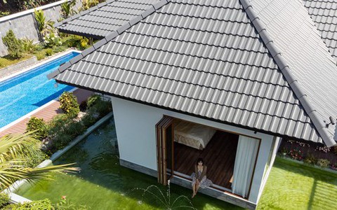 Nhà vườn Tây Ninh thiết kế phòng ngủ đặc biệt lửng lơ trên mặt nước