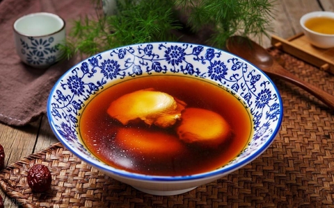 Loại quả nhỏ xíu mang kết hợp với trứng gà thành món ăn bổ dưỡng, chồng ăn thì khỏe mạnh, vợ ăn thì da đẹp dáng xinh