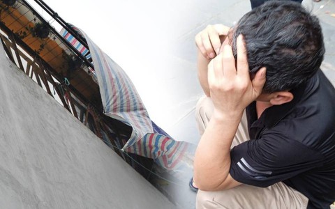 Vụ sập mái kính khiến 2 người tử vong ở Hà Nội: Người cha suy sụp, mong sớm đưa thi thể con trai về