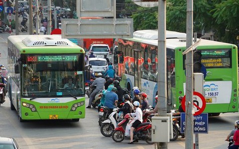Tuyến buýt nhanh BRT hoạt động ra sao trước khi được Hà Nội đề xuất thay bằng đường sắt đô thị?