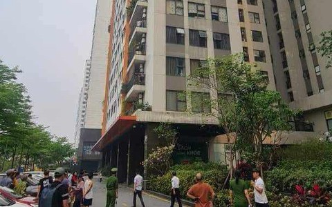 Người phụ nữ tử vong dưới chân tòa nhà chung cư ở Hà Nội