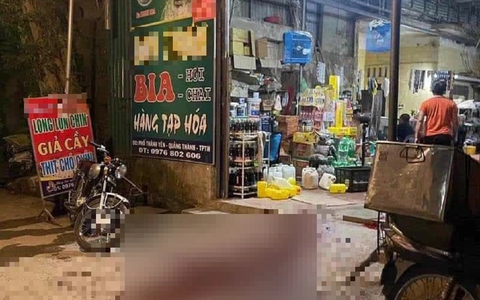 Một người đàn ông bị hàng xóm đâm tử vong trước quán bia