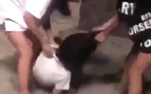Bị đánh hội đồng, nữ sinh lớp 6 ở Đà Nẵng chấn động não, ho ra máu