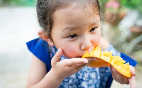 Nghiên cứu tâm lý: 1 đứa trẻ không thích làm 3 việc sau chứng tỏ lòng tự trọng cực thấp, cha mẹ cần can thiệp