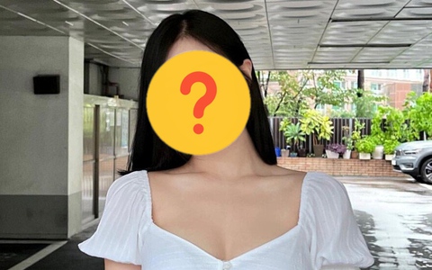 1 nữ ca sĩ tuyên bố giải nghệ ở tuổi 25, hóa ra là để... lấy đại gia
