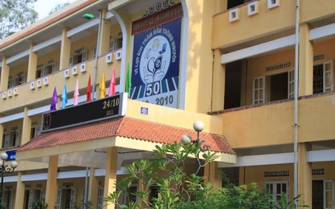 Sở Giáo dục vừa công bố THPT có tỷ lệ chọi cao nhất Hà Nội năm nay: Thí sinh cạnh tranh "sứt đầu mẻ trán", đạt 8,5 điểm/môn mới yên tâm
