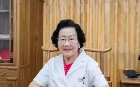 Loại rau yêu thích của bác sĩ y học cổ truyền sống trăm tuổi
