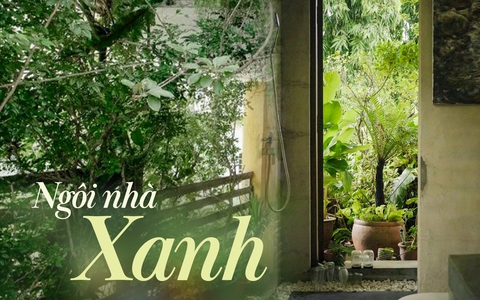 Ngôi nhà được bao quanh bởi 3 khu vườn xanh mát, nắng nóng đến mấy cũng không cần bật điều hòa