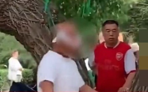 Tập theo phương pháp trên mạng, người đàn ông tự treo cổ mình, tử vong