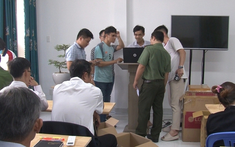 Phát hiện nhóm người có cả trẻ em truyền đạo "Hội thánh Đức Chúa Trời"