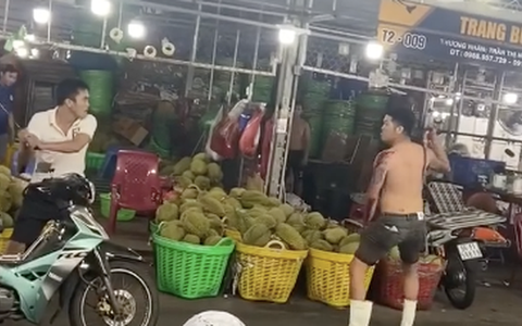 Công an vào cuộc vụ clip chém nhau ở chợ Bình Điền