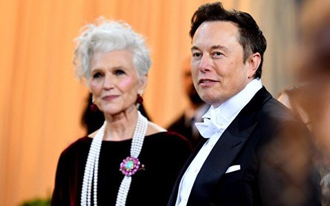 3 lời khuyên nuôi dạy con cái được rút tỉa từ Maye Musk mà người mẹ nào cũng nên biết