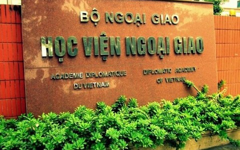 Biến động điểm chuẩn Học viện Ngoại giao 3 năm gần nhất