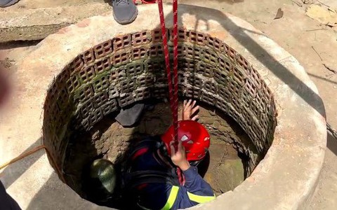 Hai anh em tử vong dưới giếng