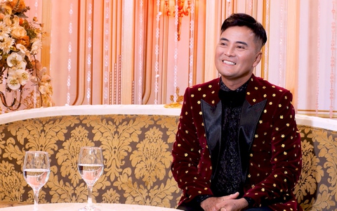 Ca sĩ Chế Thanh: "Bà xã hứng thú khi tiếp xúc với những cô bồ của tôi"
