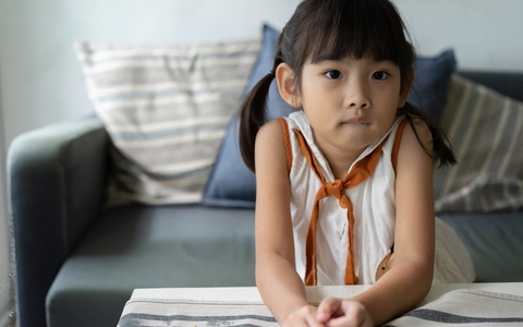 Nghiên cứu: 1 hành động của cha mẹ chẳng khác nào "phim kinh dị", có thể gây tổn hại tâm lý nghiêm trọng cho trẻ