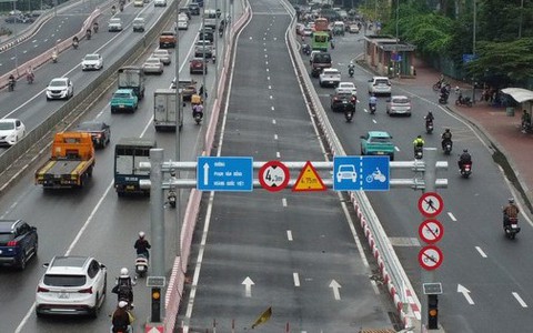 Cầu vượt thép Mai Dịch sẽ được thông xe vào ngày 6/5