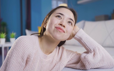 Bí quyết hạnh phúc khi đang... cô đơn