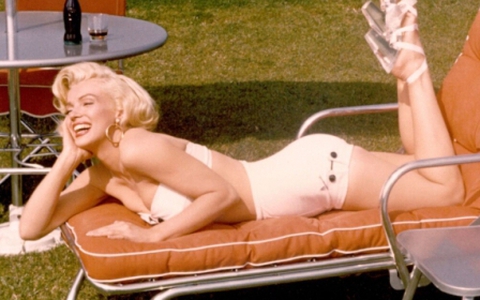 Chế độ ăn kiêng kỳ lạ của biểu tượng gợi cảm Marylin Monroe từ bữa sáng no bụng đến bữa tối 'thông minh'