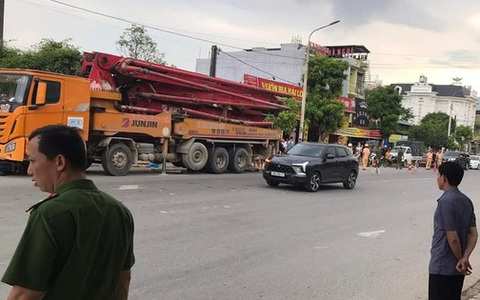 3 ông cháu bị xe tải cuốn vào gầm, 2 người tử vong
