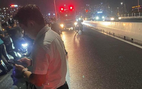 Hà Nội: Tìm kiếm nam thanh niên mất tích, nghi nhảy cầu Vĩnh Tuy
