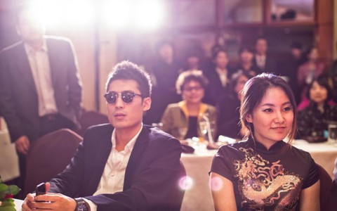 Đột nhập buổi blind date của giới siêu giàu: Tài sản trên 350 tỷ mới được tham gia, tiêu chí mai mối người thường khó có thể hình dung