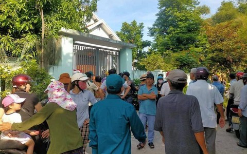 Thảm án ở Quảng Ngãi: 2 vợ chồng bị sát hại, 2 con nhỏ bị thương nặng