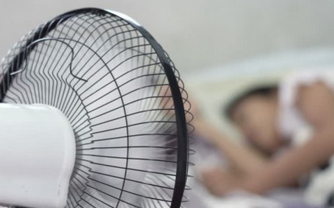 Bật quạt cả ngày tốn bao nhiêu điện? Có tốn hơn điều hoà không? Người dùng làm thử nghiệm ra con số