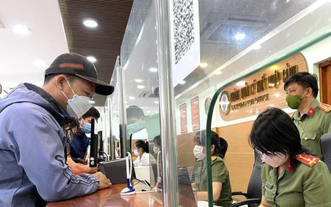 Bị cấm xuất cảnh mới biết mình là… giám đốc doanh nghiệp