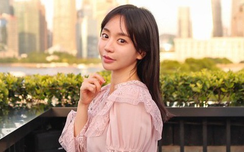 Nóng: Hôn thê tài phiệt của Park Yoochun bị Interpol truy nã đỏ