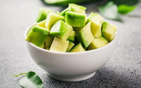 Nhóm người nên hạn chế ăn bơ