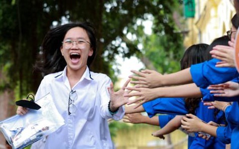 Đề thi tiếng Anh lớp 10 Hà Nội năm 2024