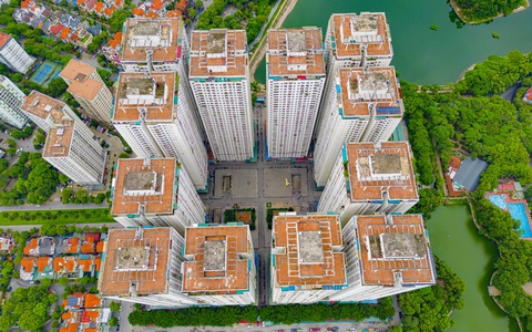 Nghịch lý chung cư giá rẻ ở Hà Nội: Nơi giữ giá 10 triệu/m2 mở bán hơn 20 lần mới hết, nơi tăng giá gần 3 lần dù chưa có sổ hồng