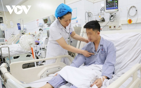 Quảng Ninh: Cứu sống ngoạn mục bệnh nhân ngừng tim 50 phút