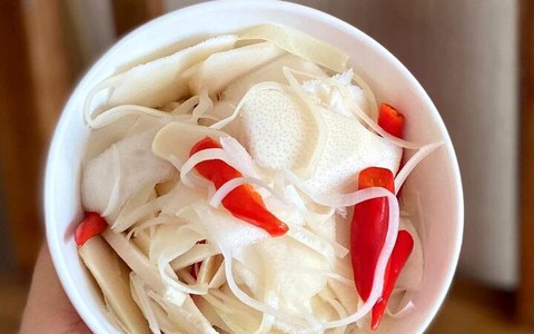 Mẹo ngâm măng ớt trắng giòn đơn giản