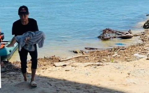 Cha ôm con gái 1 tuổi nhảy cầu Cửa Đại tự tử: Tìm thấy thi thể cháu bé