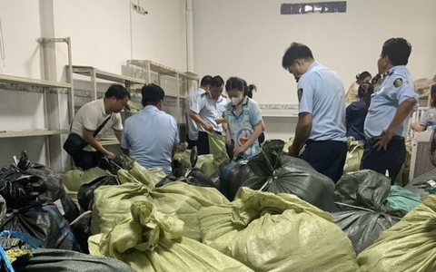 Vụ hàng lậu bán livestream lớn nhất Cà Mau: Nổ doanh thu "khủng" để... khoe