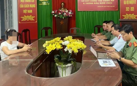 Vụ cô gái khỏa thân chụp ảnh trên đường: Phát tán hình ảnh là người phụ nữ ở TP Dĩ An