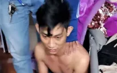 Thanh niên đem điện thoại đi cầm đồ rồi cướp lại